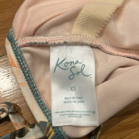 Kona sol women’s one piece tropical print swimsuit size xsmall . - Picture 4 of 9